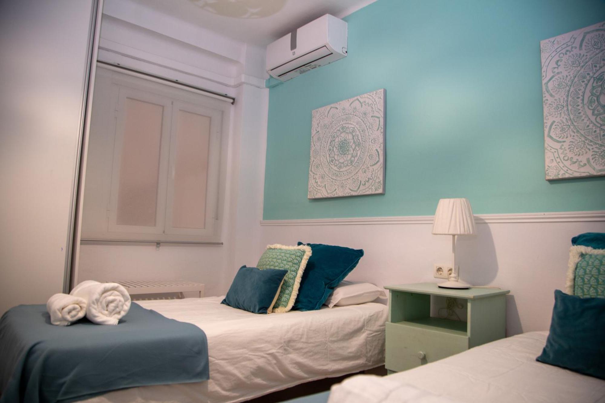 מאלגה Apartamento En La Merced מראה חיצוני תמונה